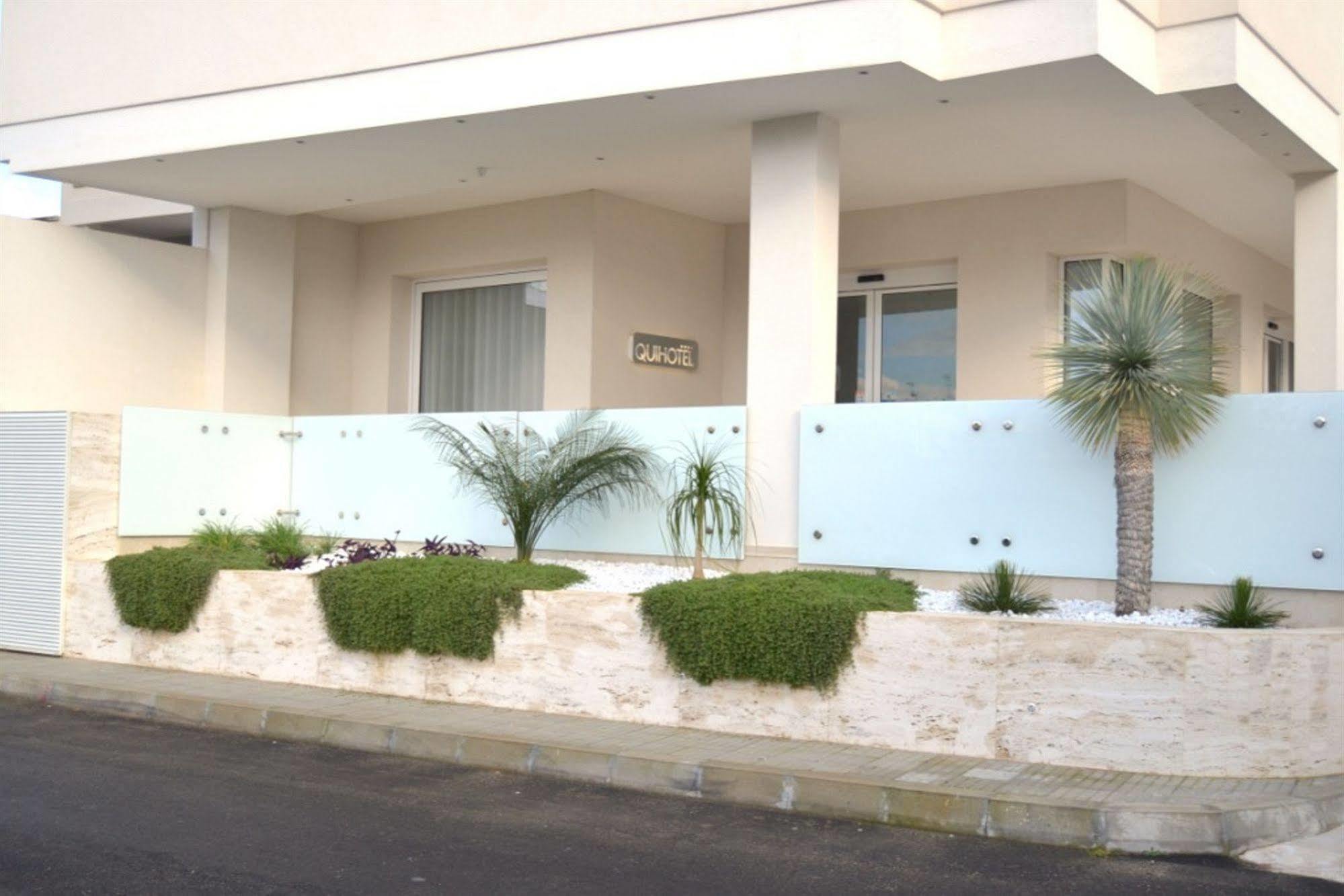 Quihotel Porto Cesareo Kültér fotó